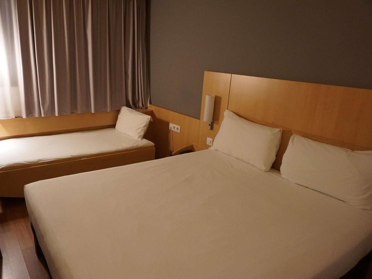 Ibis Girona Exterior foto